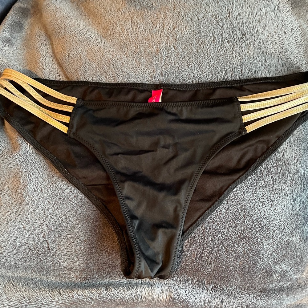Victoria’s Secret Gold and Black Bikini Bottoms M